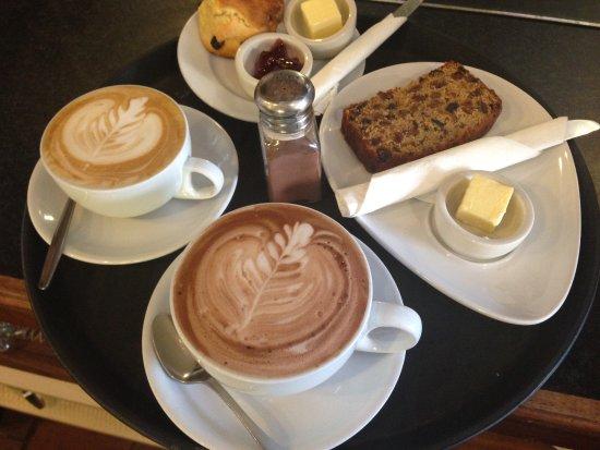 Alexander's Cafe