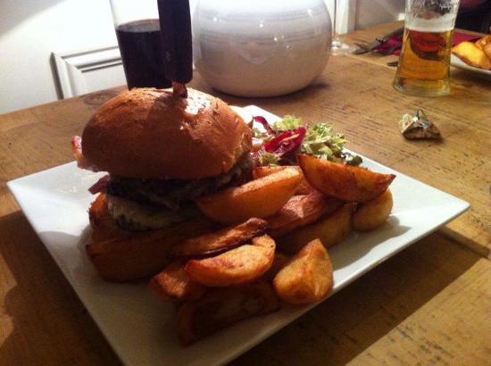 Y Glan Caffi Bar