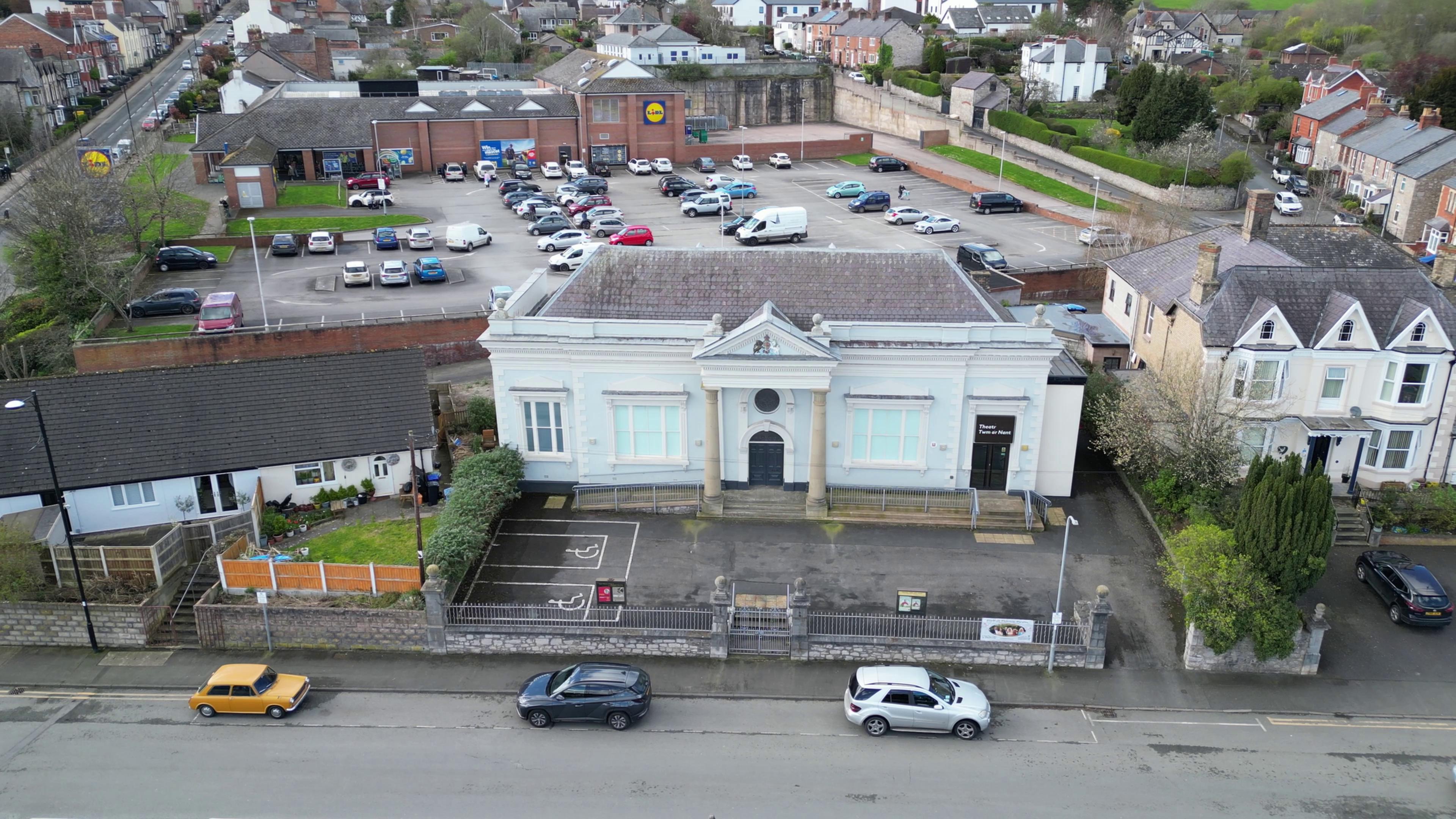 Theatr Twm Or Nant