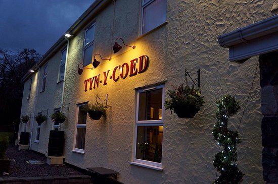 Tyn-y-Coed Inn